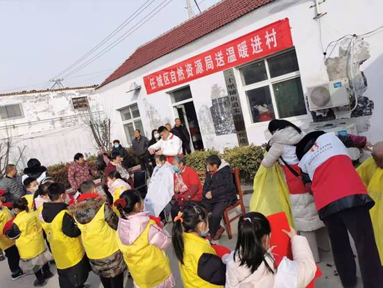 任城区自然资源局开展迎新春送温暖活动