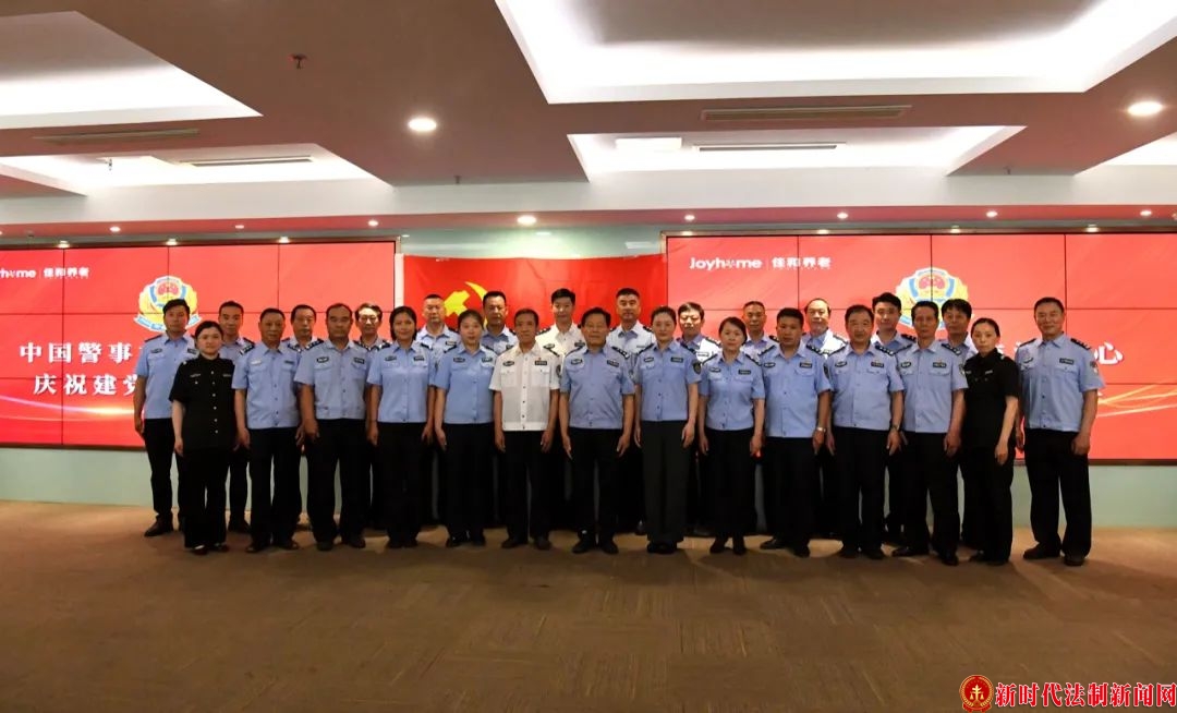 书画传情 红歌献党——中国警事徐州文化交流中心庆祝建党102周年