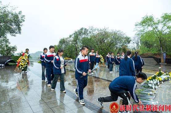 清明祭英烈，缅怀铭忠魂