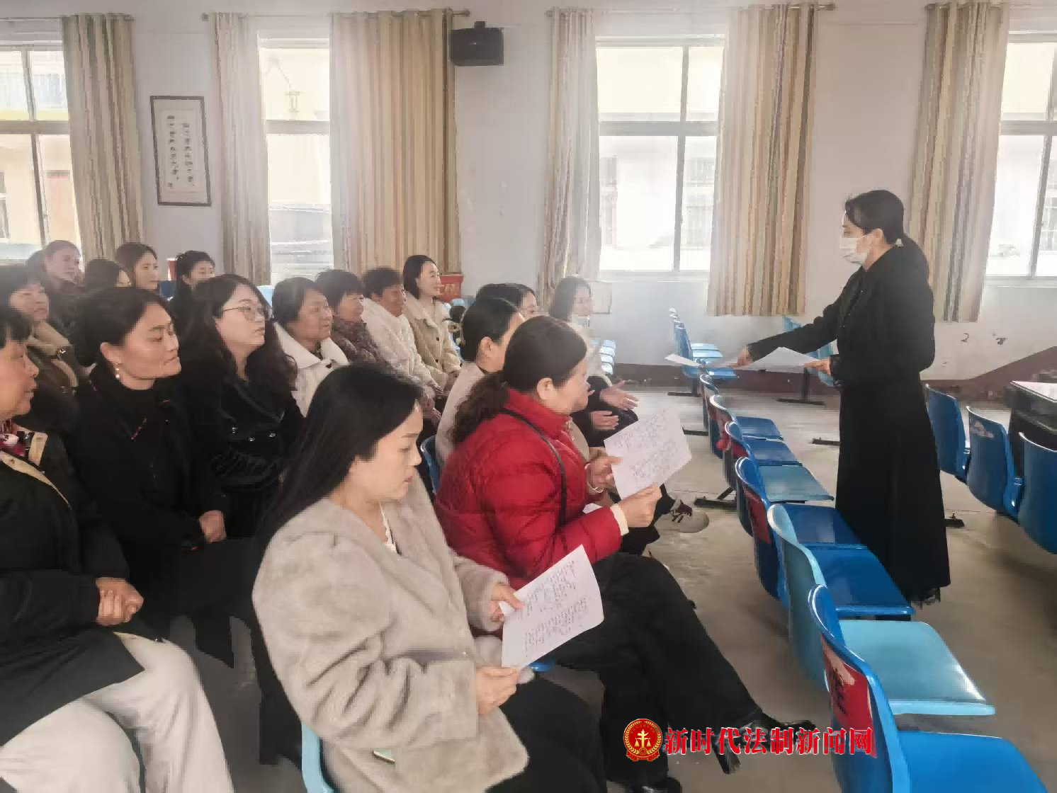长葛市开展“三八”妇女维权周暨禁毒知识普法宣传活动——守护“她”权益，筑牢禁毒防线